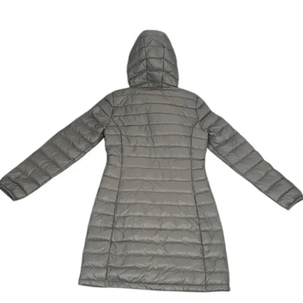 NWT Quince, Lightweight Down Filled Packable Puffer, Long Jacket, Size  Small - Picture 4 of 8